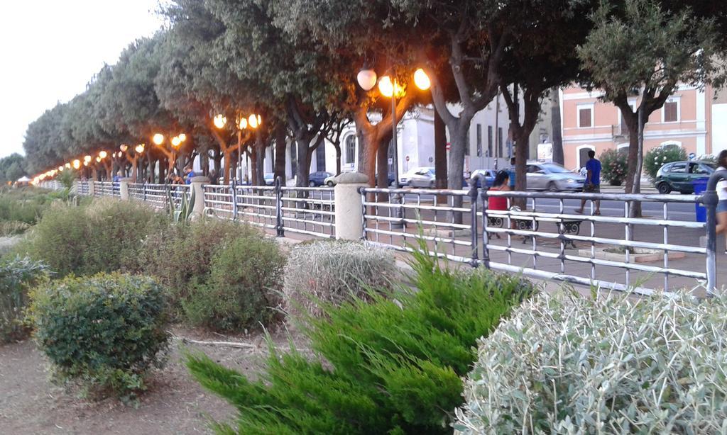 Al Chiaro Di Luna Taranto Esterno foto